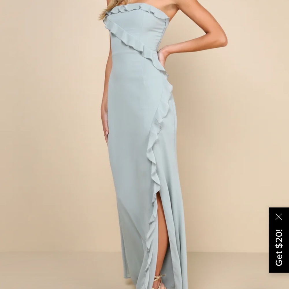 Lulu's Strapless Ruffled Dress in Soft Blue